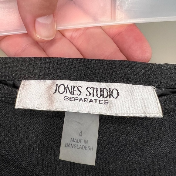 Jones Studio Ladies Black Skirt Size 4 - Picture 2 of 7